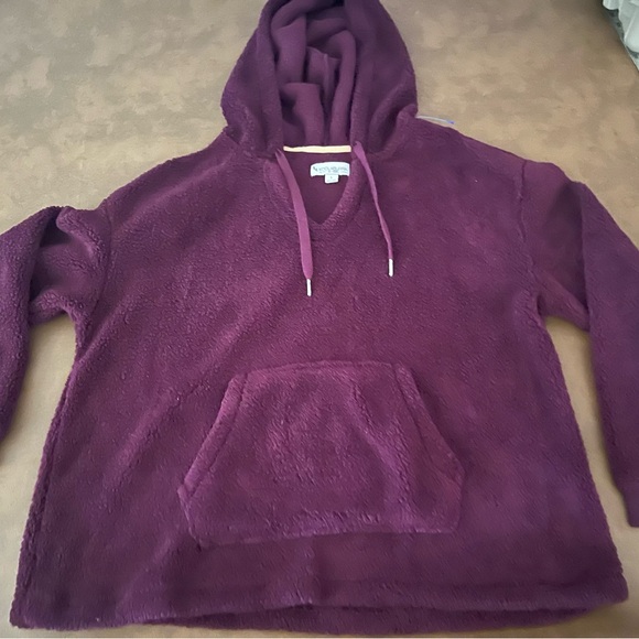 Koolaburra Plush V-Neck Hoodie in Deep Purple - Picture 1 of 4